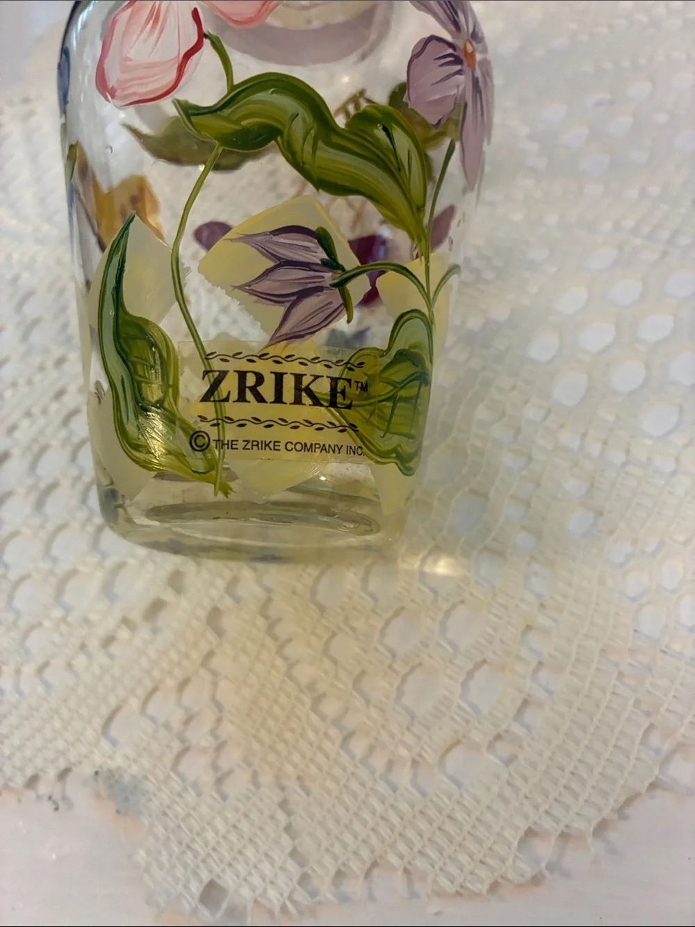 Zrike decorative hand
